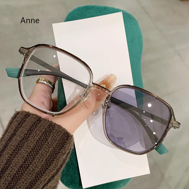 Neutral New Retro Photochromic Myopia Glasses Oversized Frames Women'S Fashion Square High-Definition Anti-Blue Light Glasses