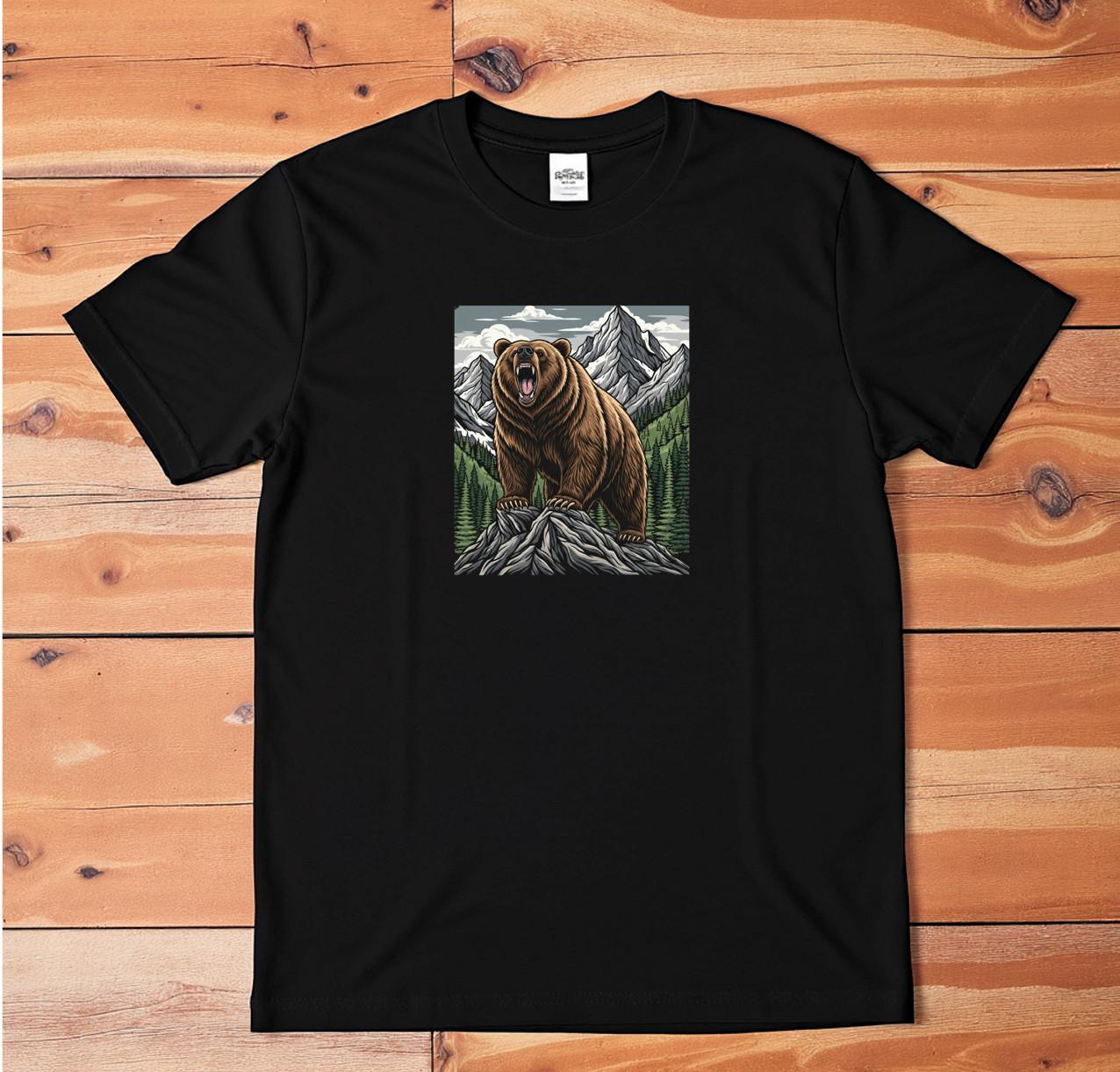 Grizzly Bear T-Shirt | Roaring Mountain Graphic Tee | Nature Wilderness Shirt M