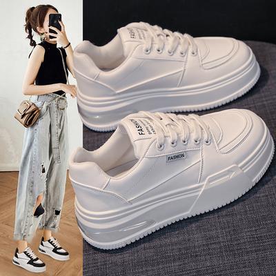 Kleine weiße Schuhe Damen Frühlingsmode Neue Casual Sports All-Match Dickbesohlte Erhöhung Sneakers