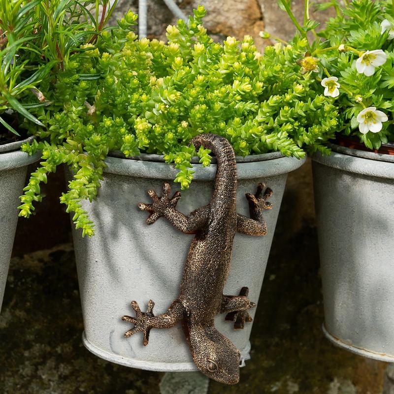 Funny Gecko Planter Pot Hugger Resin Gecko Planter Hugger Flower Pot Figurine Funny Animal Statue Lizard Decoration Outdoor Home