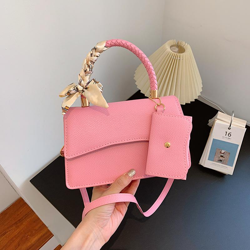 

Шелковый шарф простой повседневный контрастных цветов 2025 осень новая мода портативная сумка-мессенджер на плечо маленькая квадратная сумка розовый