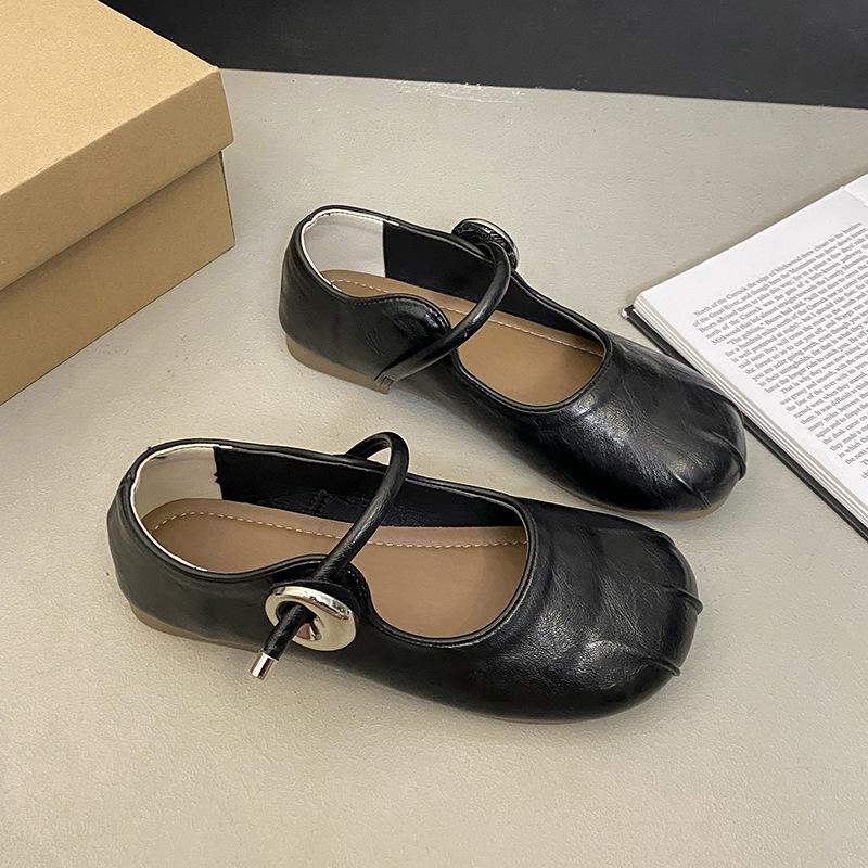 French Temperament Round Head Soft Leather One-word Buckle Belt Summer Wear Daily Commuting Versatile Light Mouth Single Shoes