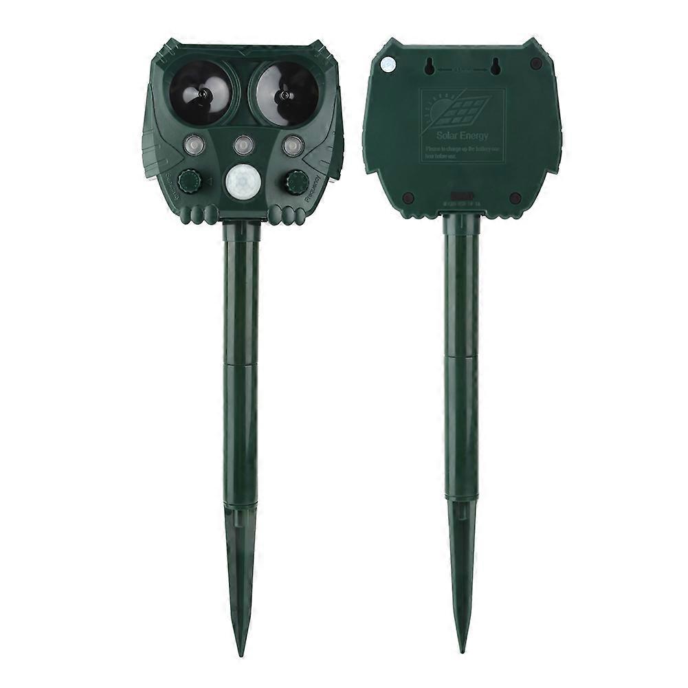 Outdoor USB Rechargeable Solar Power Ultrasonic Animal Repellent Dog Cat Repeller Equipment