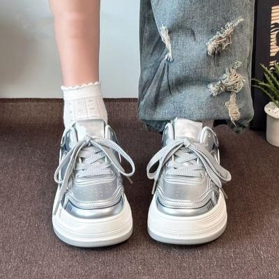 Superweiche, dicksohlige, silberne, vielseitige, lässige Herbstschuhe mit Lederoberfläche, atmungsaktiv, modisch, abriebfest, Muffin-Basisplatte, Schuhe für Damen