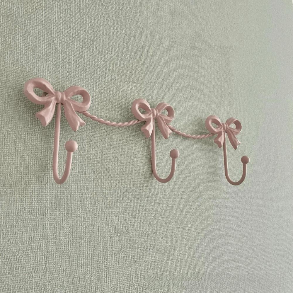 Iron Material Metal Bow Wall Hooks Golden Finish Modern Minimalist Hooks Wall Hook  Home Decor