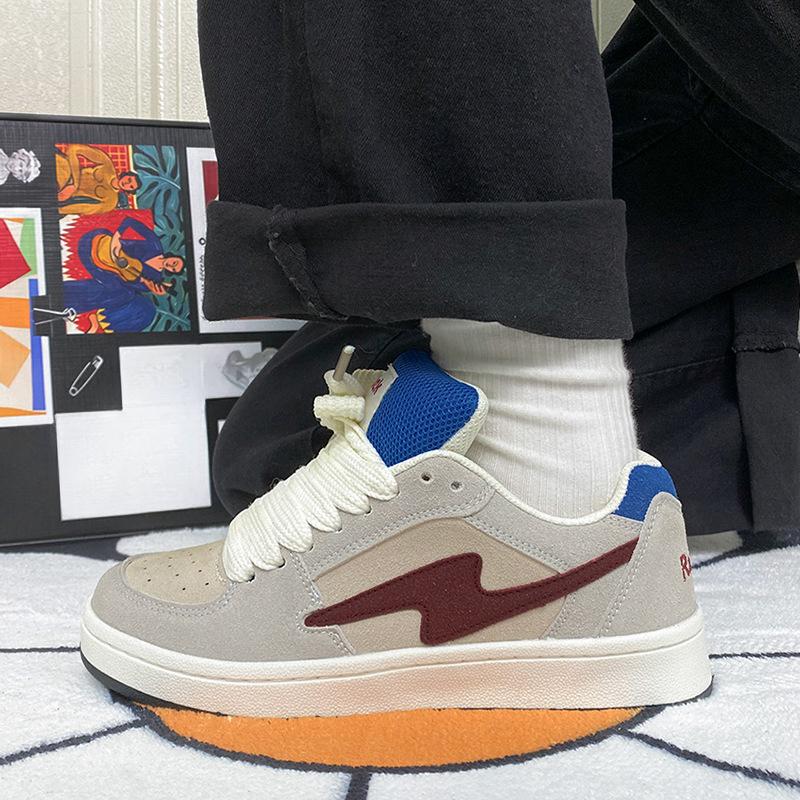 Casual Retro Niche Shoes, Board Shoes, Low-top Bread, Versatile Sports Shoes