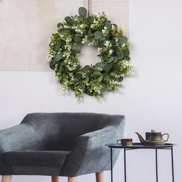 Silk Eucalyptus Wreath with Artificial Flowers and Greenery for Scene Decoration