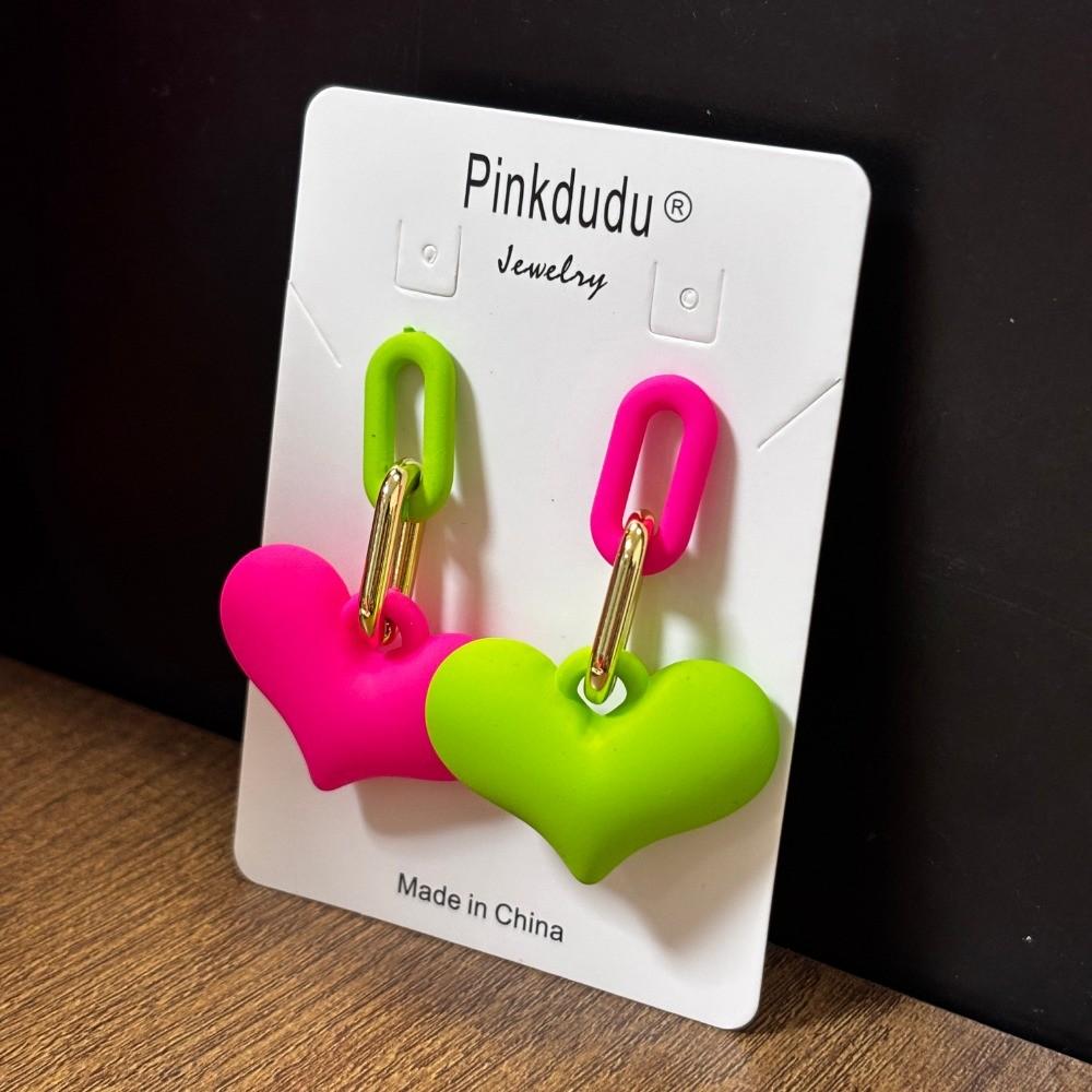 Pinkdudu Конфетные Цветные Сердечки Акриловые Серьги Простые Модные Цепочки Свисающие Серьги Женские Украшения PD2286 M