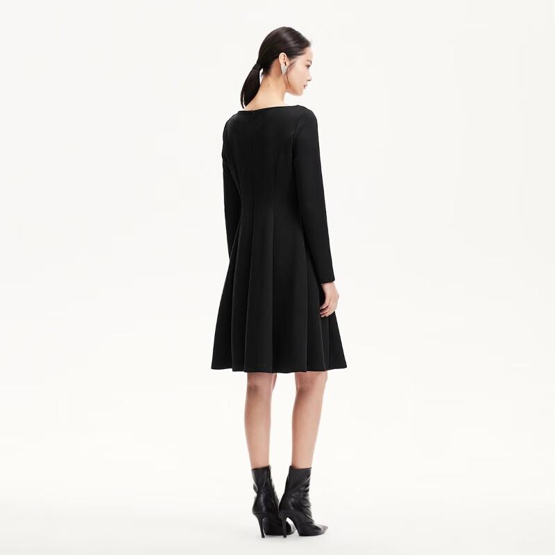 VEROMODA 2025 Early Spring Little Black Dress