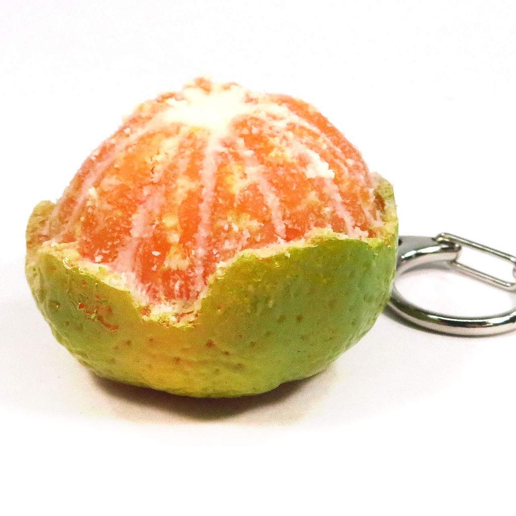 Food replica Whole green mandarin orange that looks like you could eat it keychain (253OK)