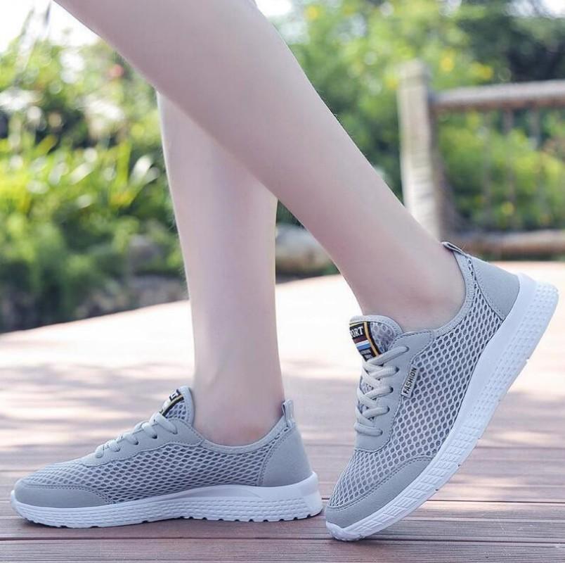 

Размер 35-46 Мужская повседневная обувь Весенне-летняя мода Мужские кроссовки Обувь для улицы Мужская дышащая Мужская женская обувь 46 серый