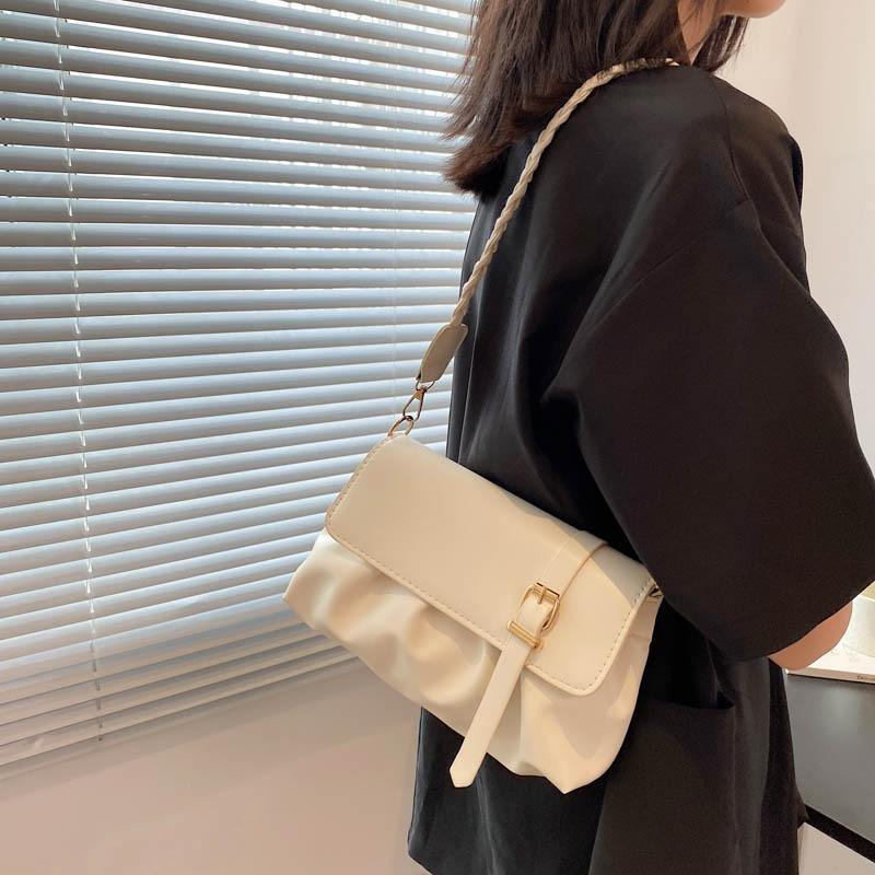Today's popular bags women's new trendy fashion messenger bags summer simple casual shoulder armpit bags