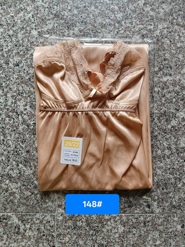 Elegantes tief ausgeschnittenes rückenfreies Spitzen-Nachthemd - Luxuriöse & bequeme Hauskleidung