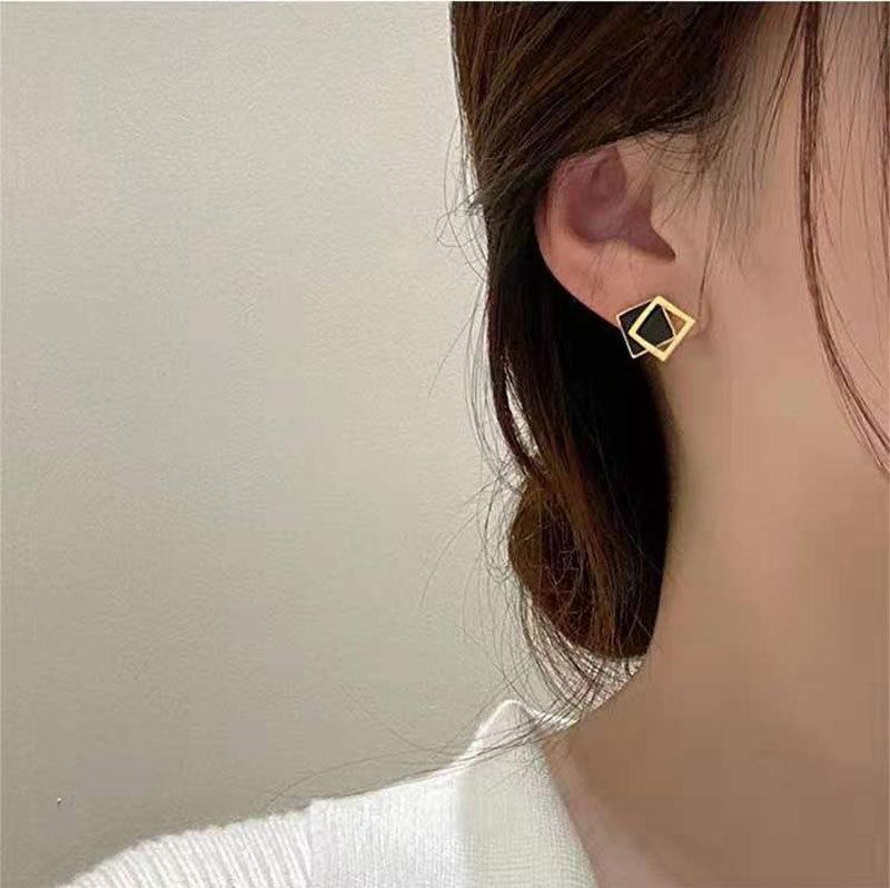 Simple And Small Geometric Square Stud Earrings Femininity Earrings Cold Wind Niche Design Ear Jewelry