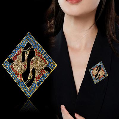 Broches y joyería para el cuerpo