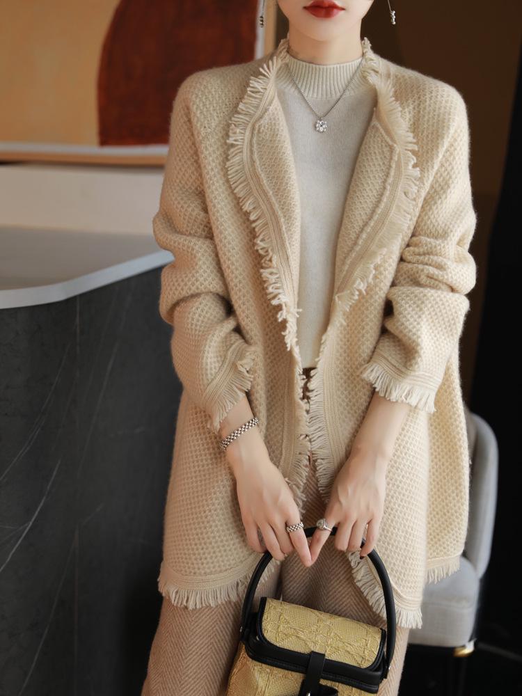 Women's V-neck Long Sleeve Wool Knit Cardigan - Autumn/Winter Tassel Style