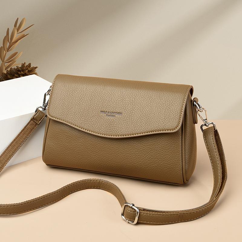 Fashion retro messenger women's bag, new wear-resistant medium mother bag, simple and atmospheric commuter hand shoulder bag