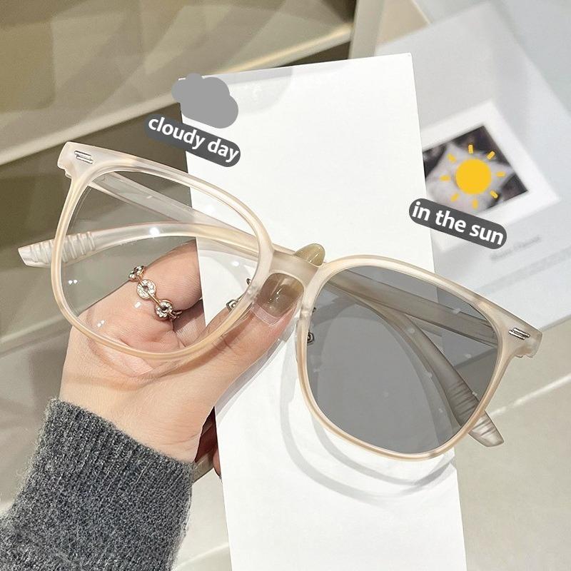 Neue Anti-Blaulicht Photochrome Myopie Brille HD Farbwechselnde Nahsicht Brille mit UV-Schutz für Outdoor-Sportarten