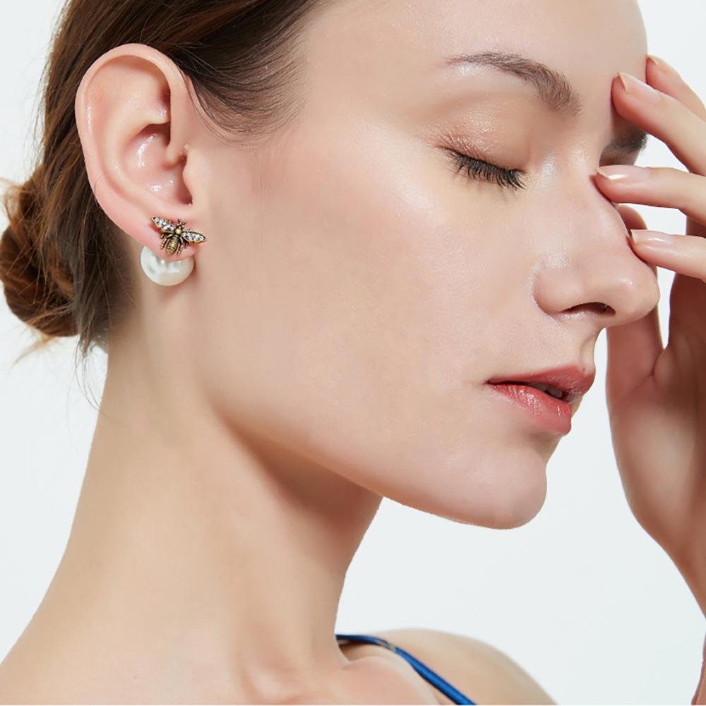 Explosive Retro Bee Asymmetrical Personality Earrings Female Net Red High Version Rear Hanging Letter Pearl Love Earrings