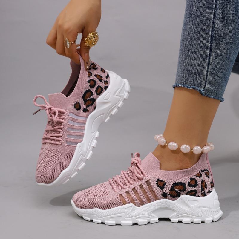 New large size women's casual sports shoes round head lace-up flat bottom comfortable mesh shoes-3 size