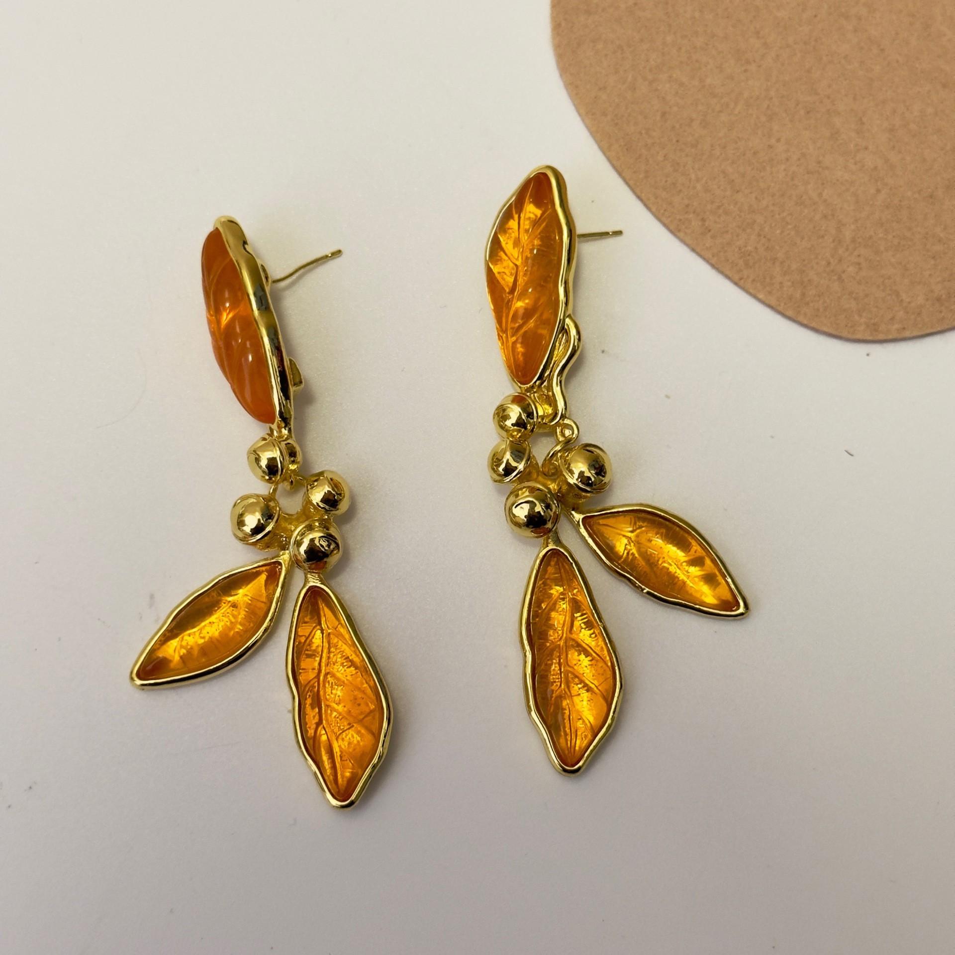 

Women Vintage Leaf Tassel Ear Stud Earings Personality Exaggerated Fashion Flower Earing Party Accessories Jewelry Gifts Deluxe