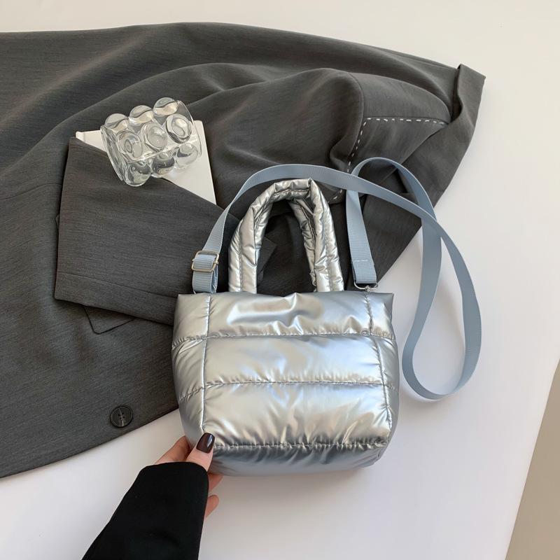 2024 Dámská ležérní módní taška přes rameno: Lehká péřová bavlněná bunda ve stylu pro podzim/zimu, všestranná kabelka a crossbody