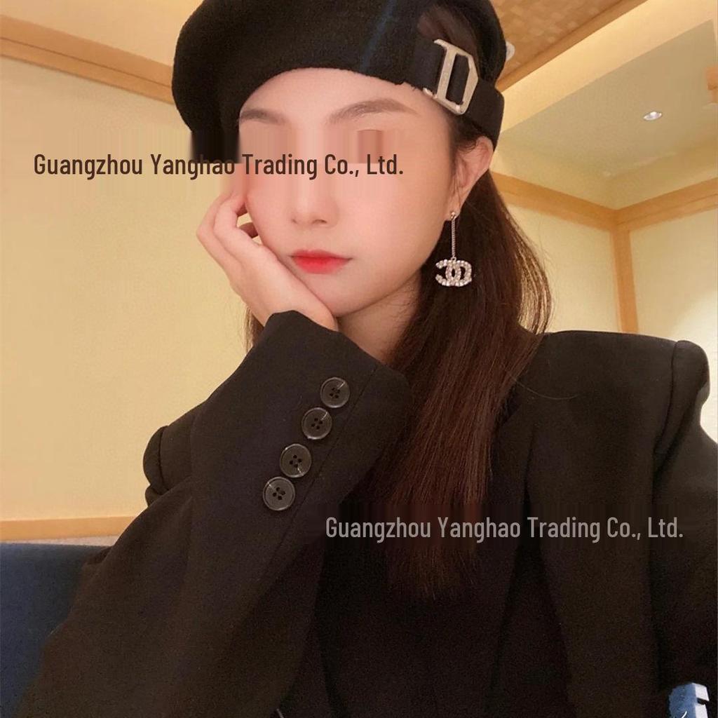 Dámské náušnice Seiko Double C s třásněmi, čtvercové, s diamantem