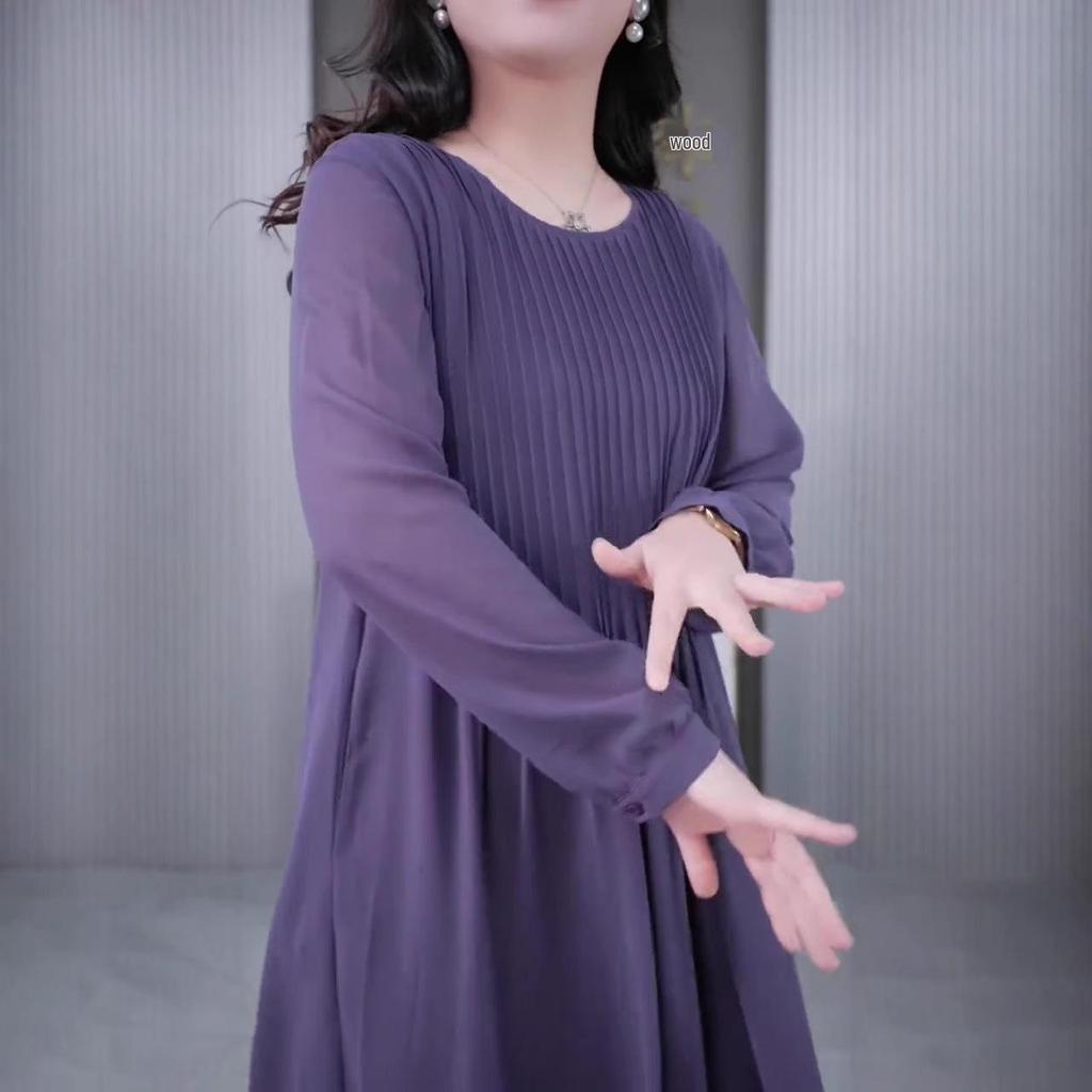 Jarní šifonové šaty s plisováním ve větších velikostech pro ženy středního věku