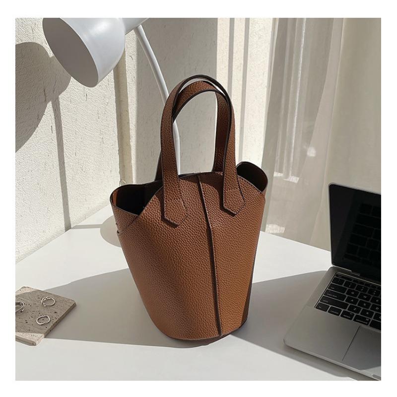 

Bags Women s bags One shoulder messenger bags Large capacity girls niche handbags Tide versatile matte bucket bags коричневый