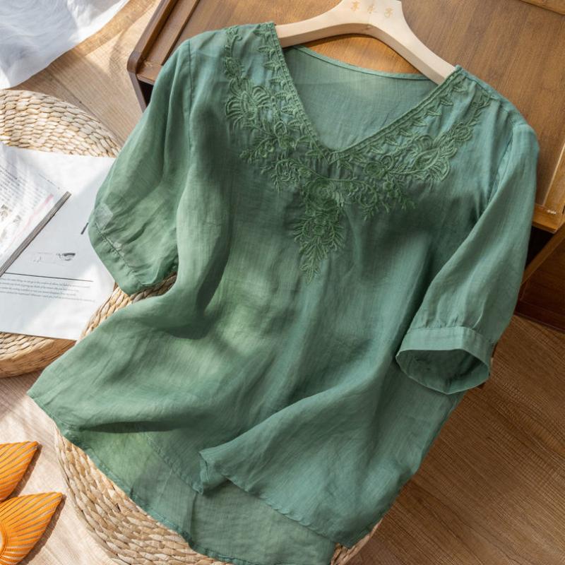 Women's Summer V-neck Embroidery Loose Thin Section Slim Slimming Plus Size Cotton and Linen Short-sleeved T-shirt Women's Clothing