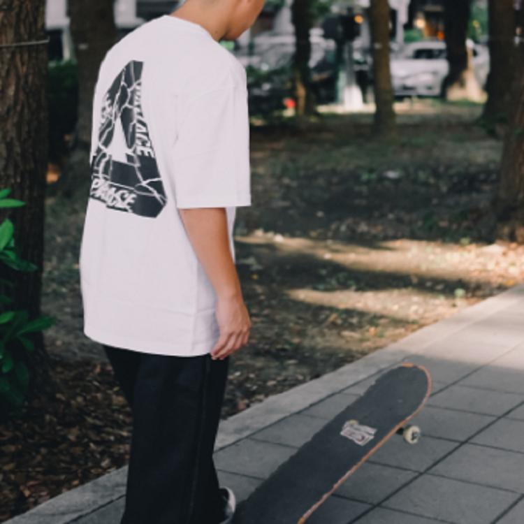 Palace Tri-Ripped T-Shirt White Unisex Tops P25TS033