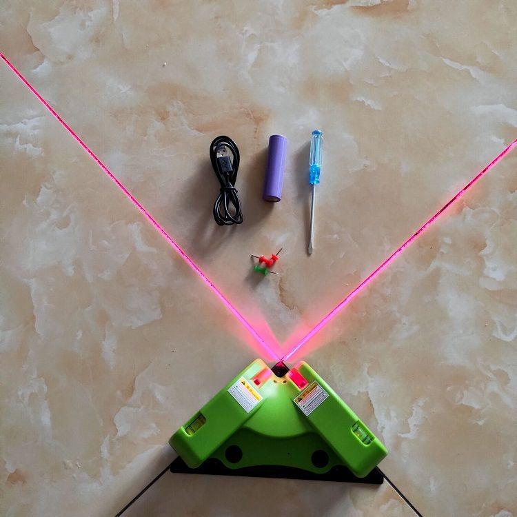 Vysoce přesný zelenomodrý laserový vodováha s jemnou čárou a značením pravého úhlu