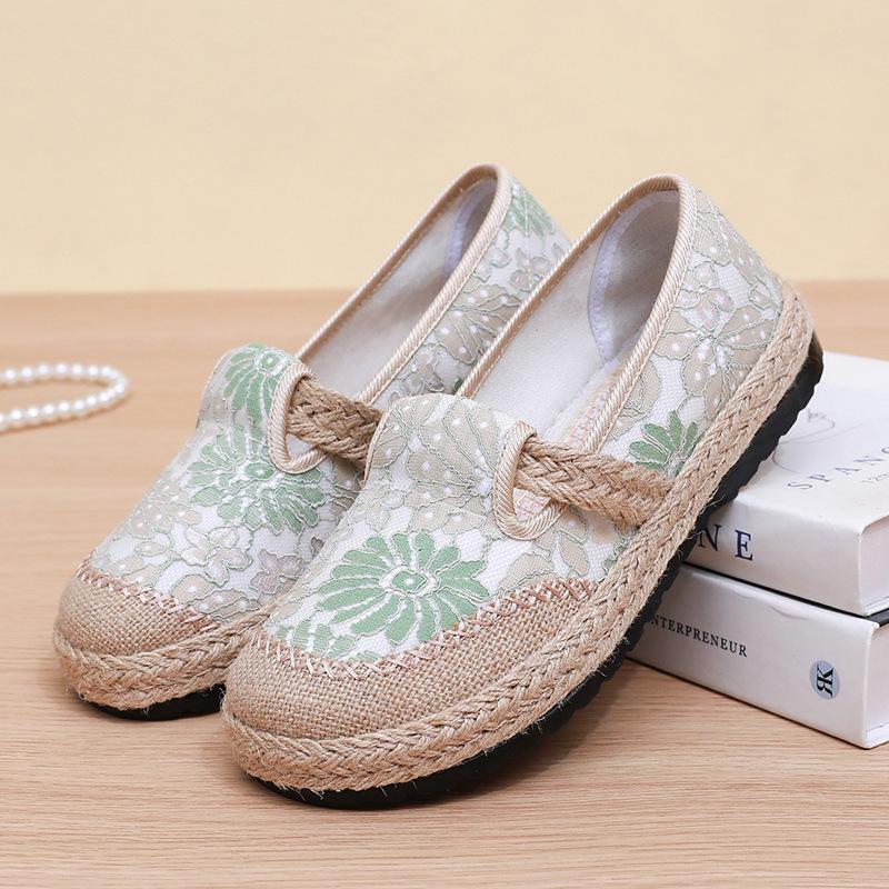 Shoes women's 2025 spring and autumn new casual and comfortable one-pedal lazy shoes light and breathable fashionable versatile mother shoes