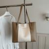 Geantă Tote de Capacitate Mare, Geantă de Mână la Modă pentru Femei pentru Utilizare Casual Primăvara, Geantă de Umăr Elegantă cu un Design Elegant