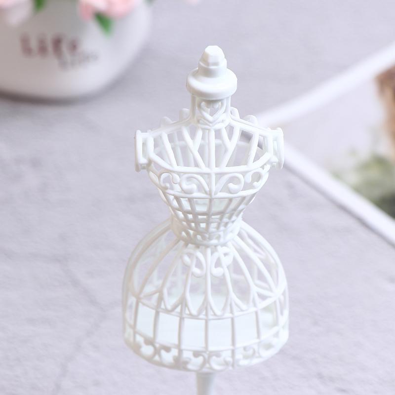 1Pcs Quality Doll Girl Gift Doll Hollow Clothes Hangers For House Accessories