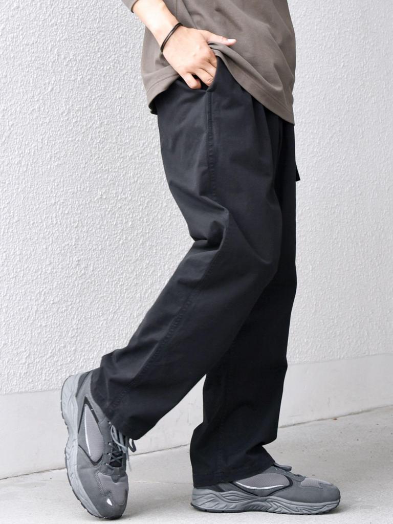 Ships Gramicci Men's Custom-Made Loose Tapered Stretch Chino Pants, Size 713100048, Black, Medium