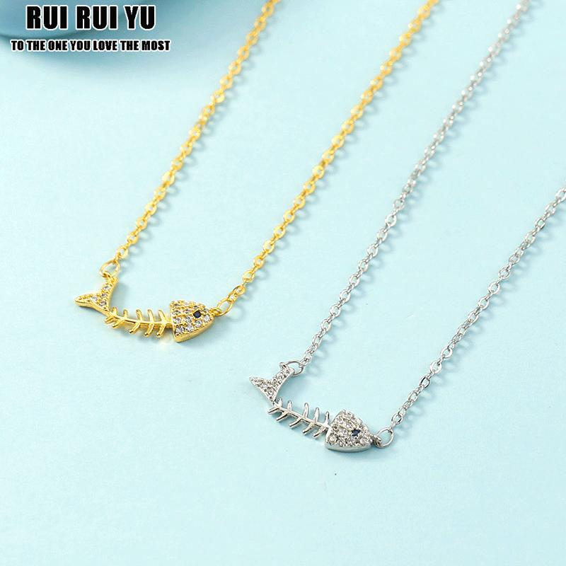 

QQs Zircon Fishbone Necklace Simple and Generous Gold-plated Collarbone Chain Female