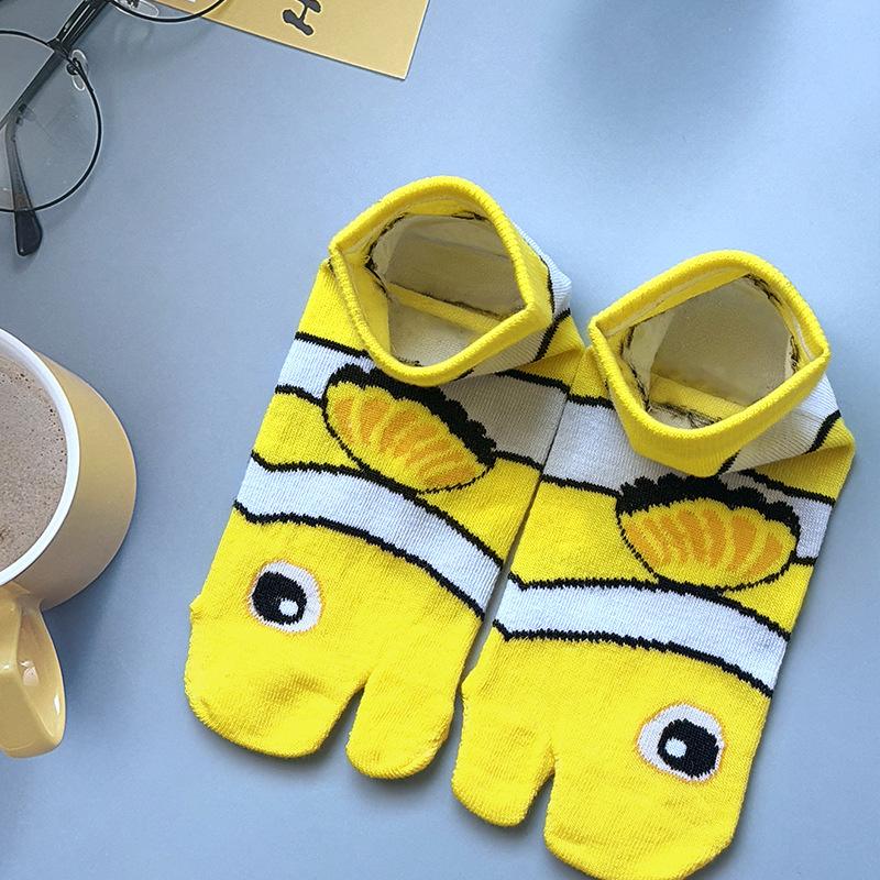 Cartoon Cute Creative Split Toed Clownfish Mid Socks Weat Anti Odor Breathable Soft Socks Ankle Foot Cover Accessories Gift