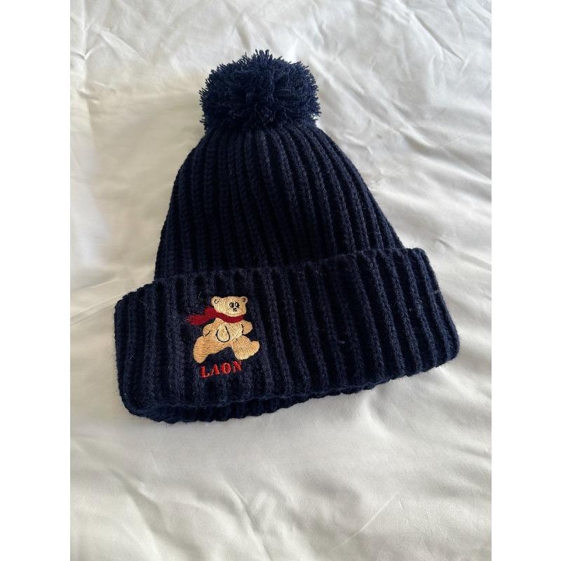 

Милая шапка-бини с меховым помпоном для женщин, осенне-зимняя новинка, теплая шерстяная шапка с защитой ушей, универсальная шапка-пуловер от холода S（54-59cm）