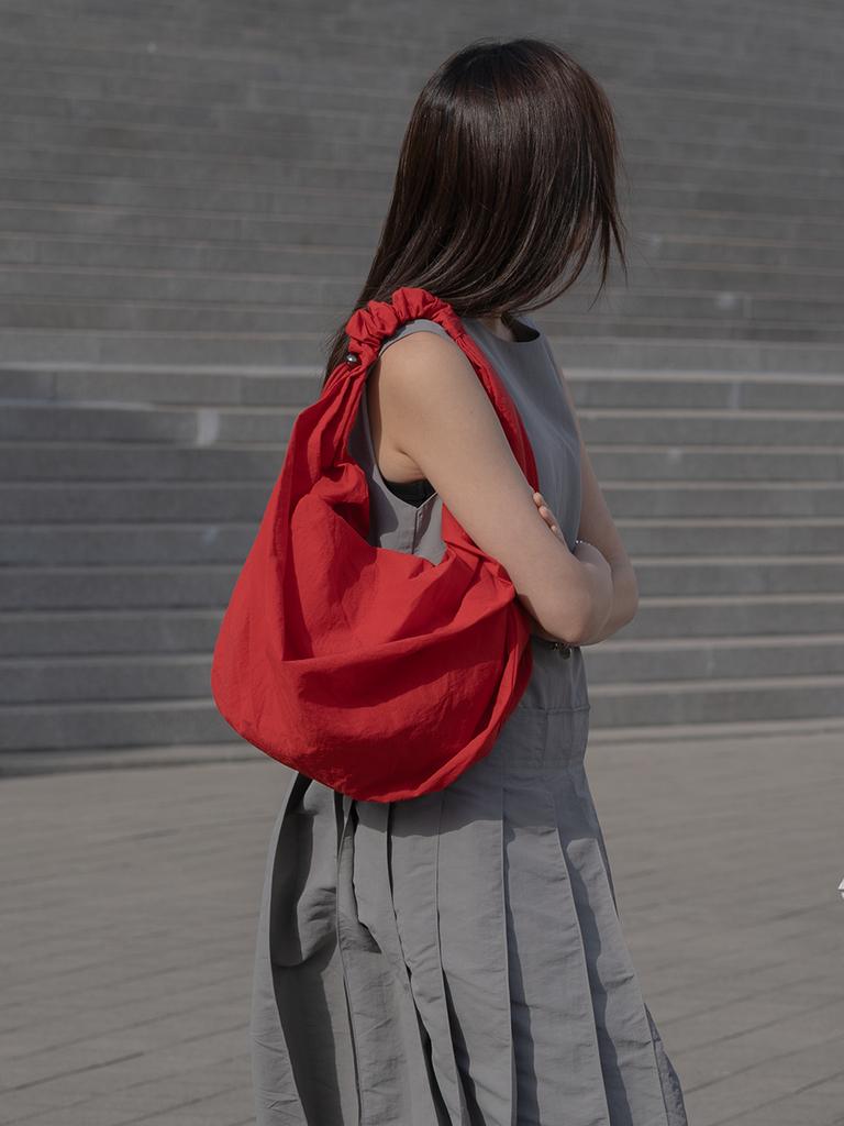 Acoc Mid Tangle Twist Bag_Red