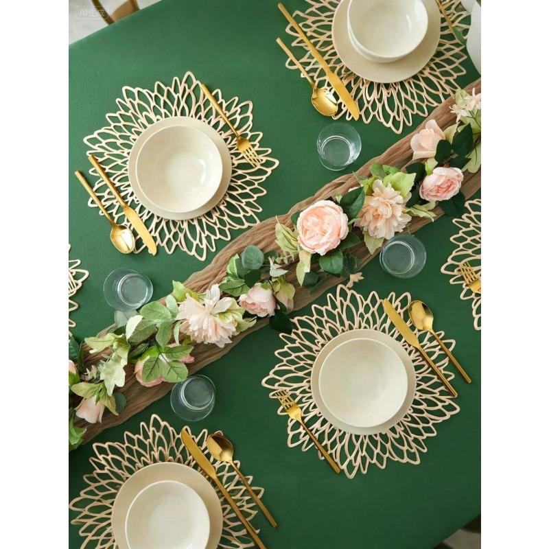 Gold Flower Pattern Round Placemats