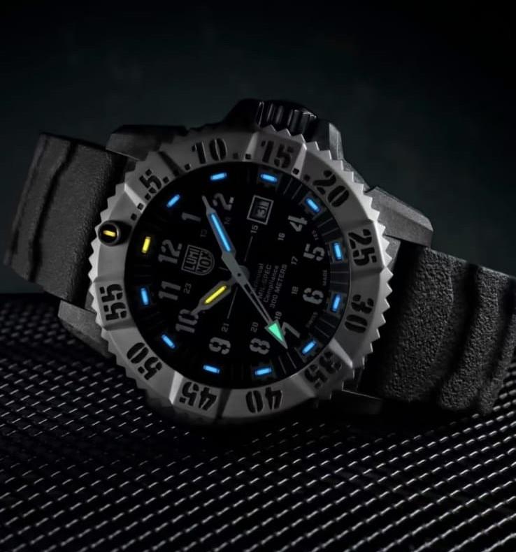 LUMINOX Land MIL SPEC 3350 Men’s Watch XL.3351.1.SET