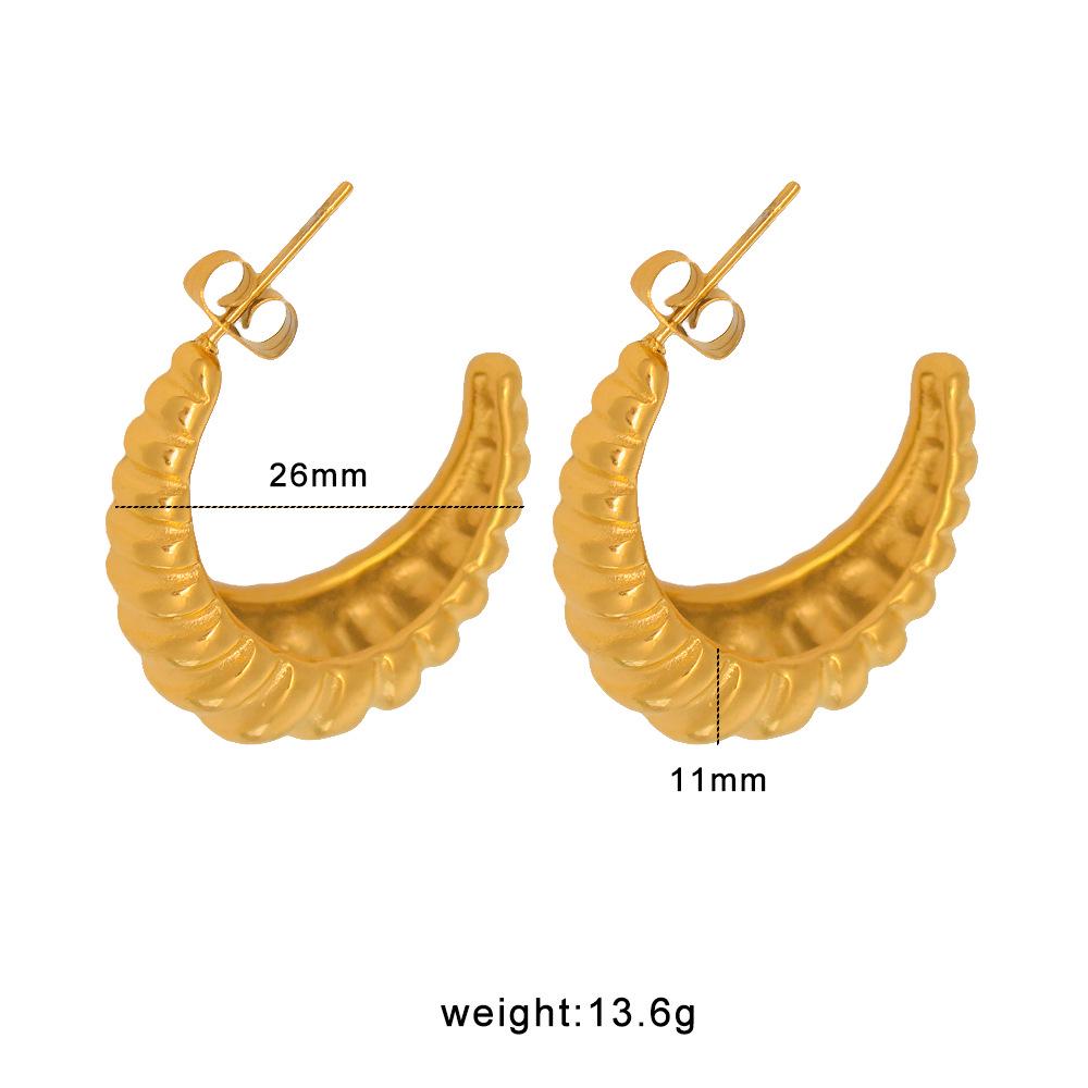 18K Gold Titanium Steel Ram Horn Heart C-Shape Earrings - Fashionable European & American Hollow Ear Studs