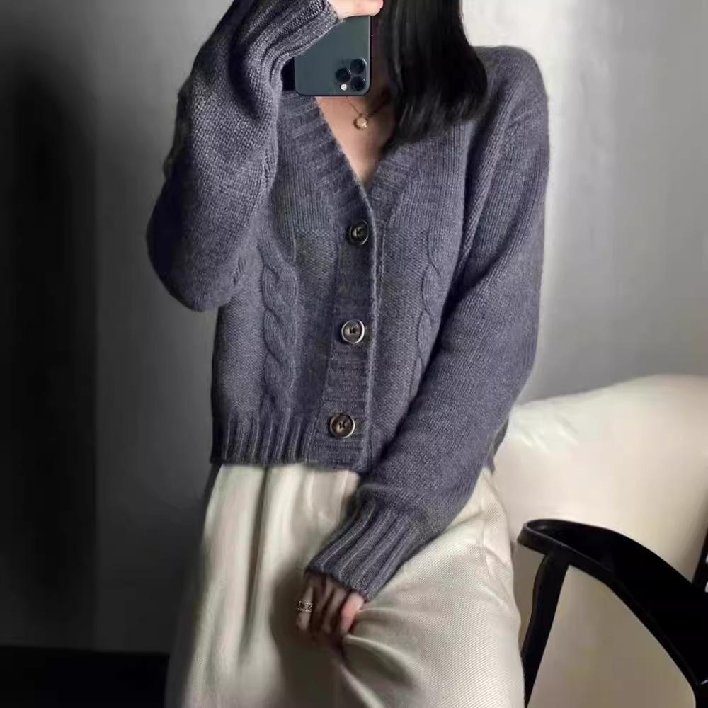Women's 100% Wool V-Neck Cardigan: Soft, Thick, Loose Cable Knit, Short Length - Perfect for Autumn/Winter.