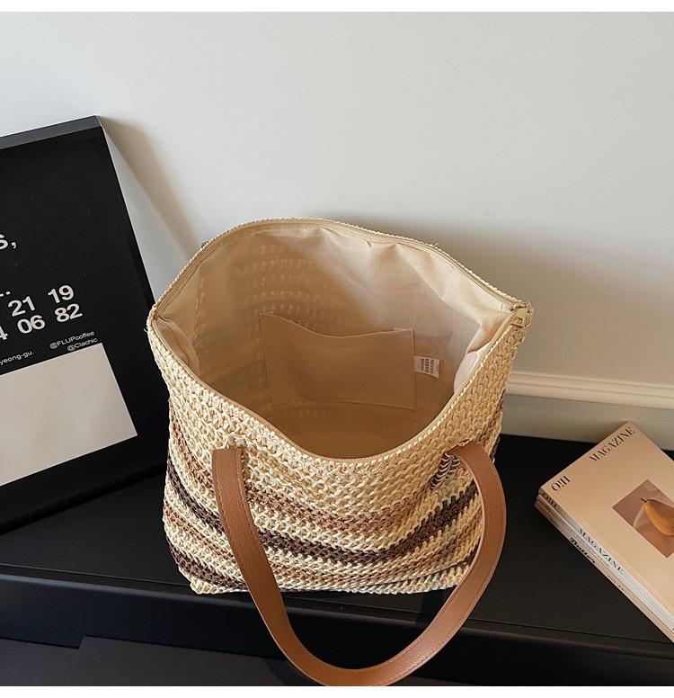 Bolsa de Palha Tecida com Listras Arco-Íris Feminina - 2026 Bolsa de Ombro de Grande Capacidade para Férias na Praia e Deslocamento