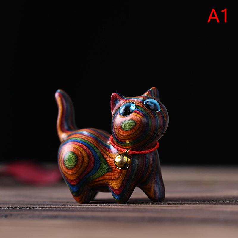 Esculturas de Gatos Tallados en Madera Arcoíris Adornos de Gatos Lindos Gatos de Madera de Colores Accesorios de Escritorio para Oficina Decoración del Hogar Regalo Recuerdos