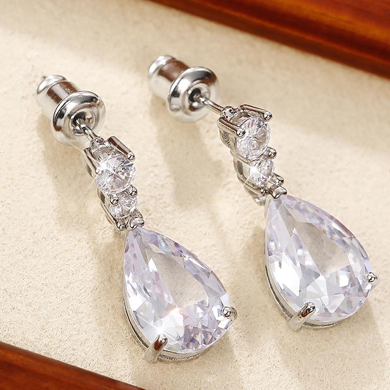 Huitan 2022 Trend Farbige Zirkonia Hängeohrringe für Damen Luxus Mode Vielseitige Ohrringe für Damen Hochzeits Schmuck