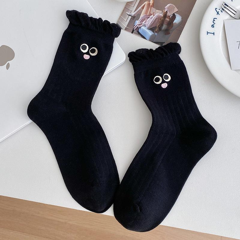 Female Autumn and Winter Sweet Lovely Embroidery Expression Bubble Mouth Lace In Tube Socks