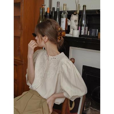 Damen Französische Retro Bestickte Lochmuster Bluse mit Laternenärmeln