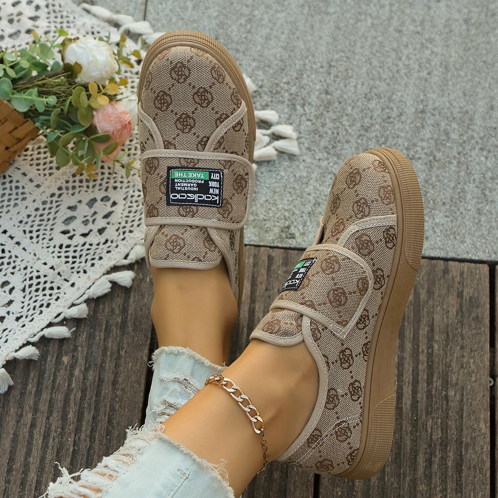 Fashion Women Sneakers Thick Sole Vulcanized Shoes Woman Embroidered Flowers Platform Sneakers Women Brand Designer Fashion Chunky Shoes